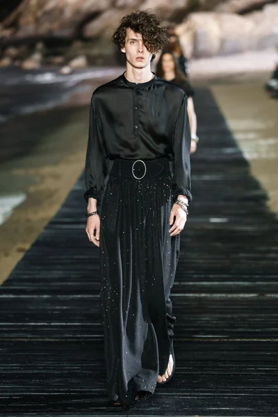 Look 65